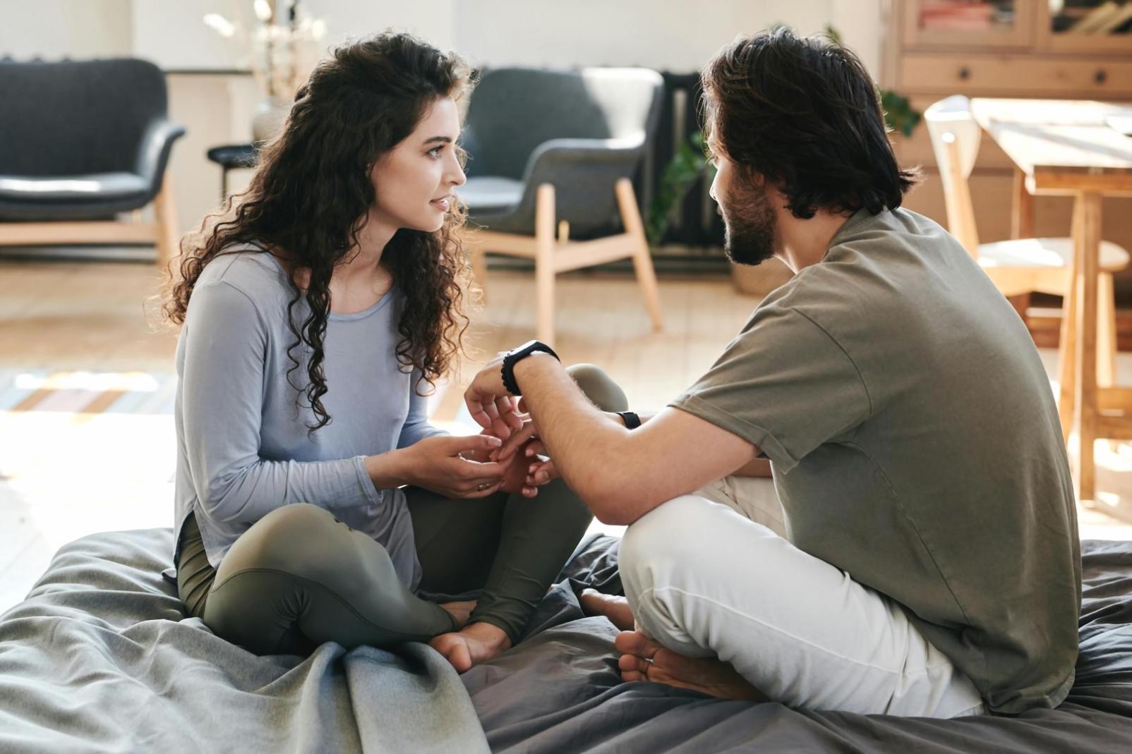 Momento di condivisione durante un incontro di gruppo a Firenze